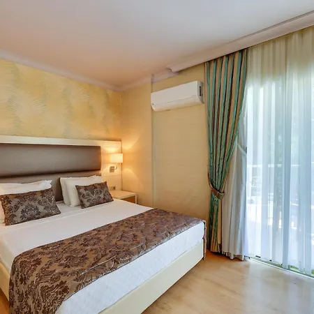 Grand Faros Hotell