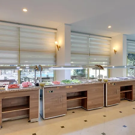 Hotel Grand Faros 4*