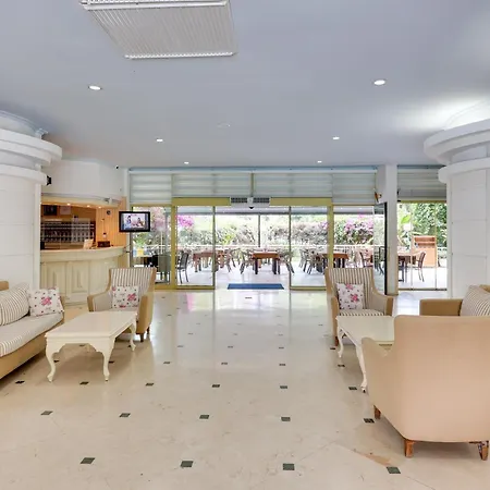 Otel Grand Faros