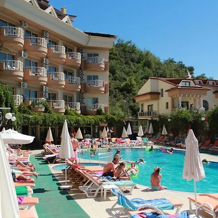 Szálloda Grand Faros 4*