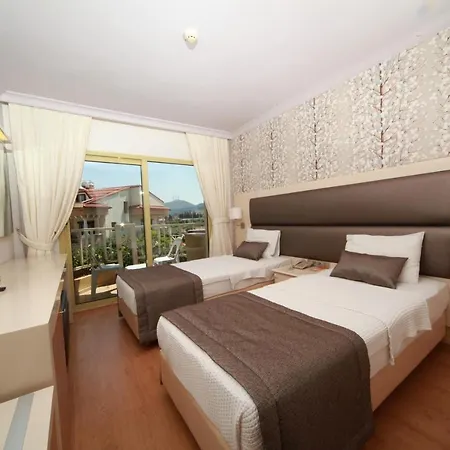 Hotell Grand Faros 4*