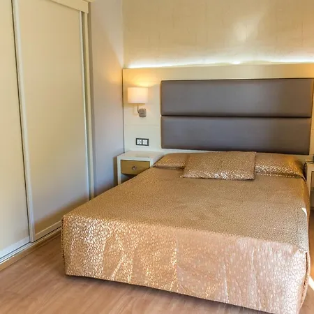 Grand Faros Hotell