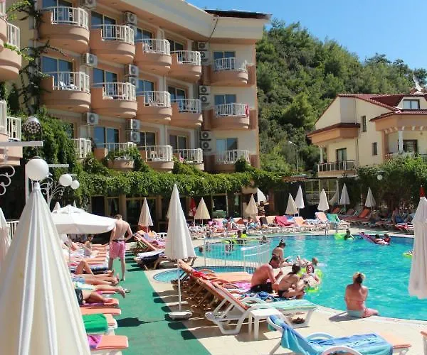 Grand Faros Hotell